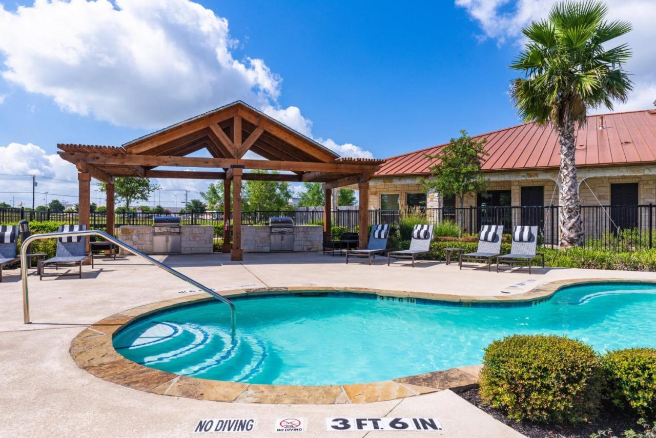 Bright And Spacious Apartments With Gym And Pool Access At Century Stone Hill North In Pflugerville, Austin מראה חיצוני תמונה